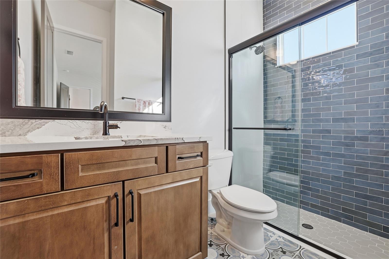 Image 10 of 52 For 441 42nd Avenue Ne