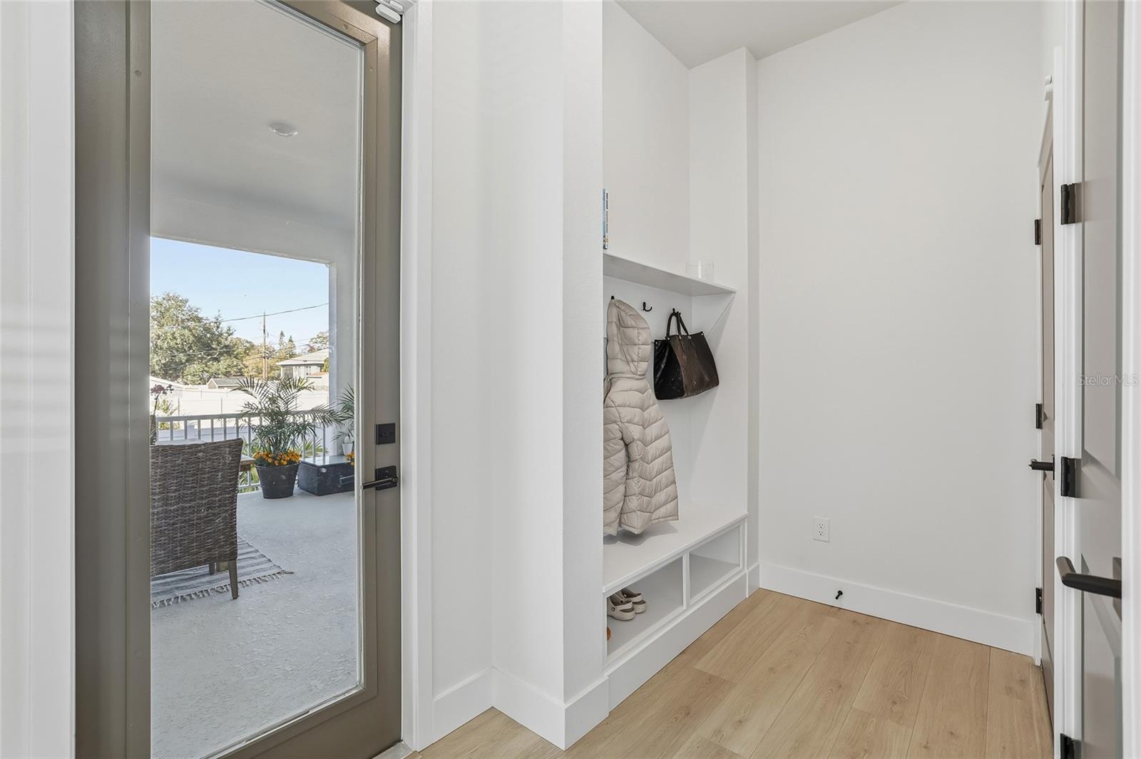 Image 16 of 52 For 441 42nd Avenue Ne