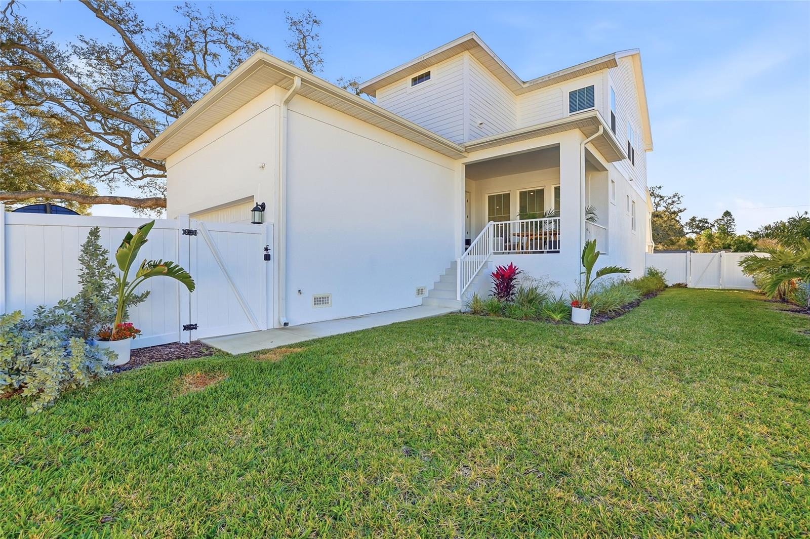 Image 18 of 52 For 441 42nd Avenue Ne