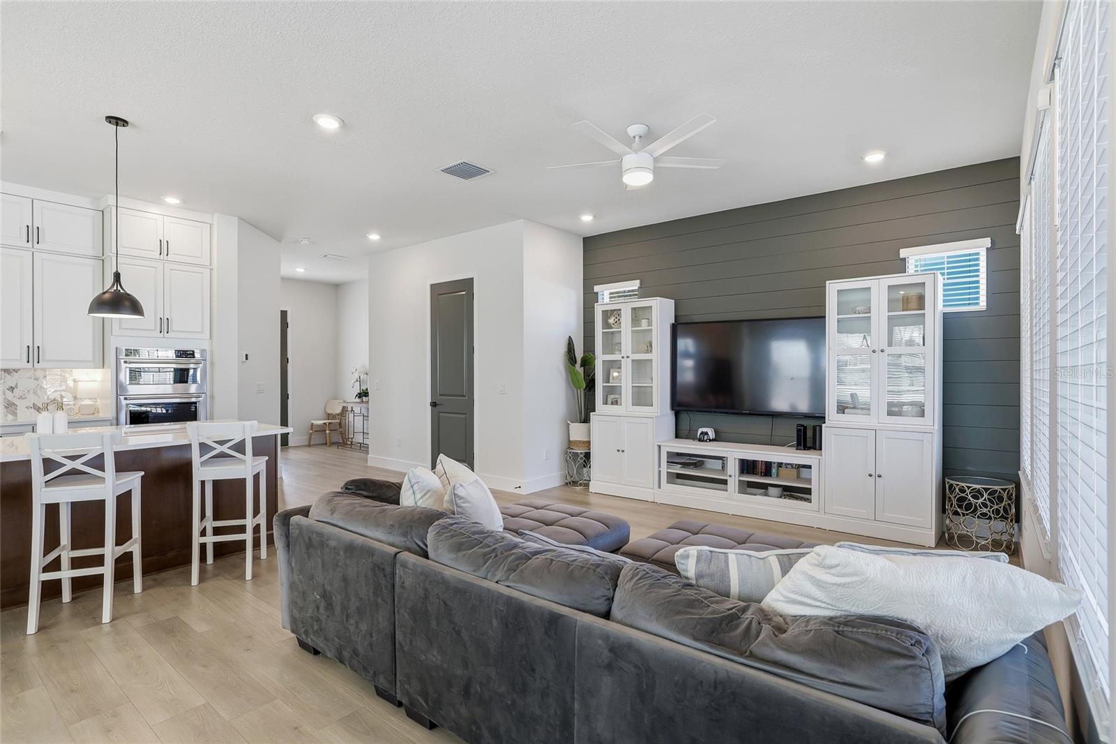 Image 32 of 52 For 441 42nd Avenue Ne