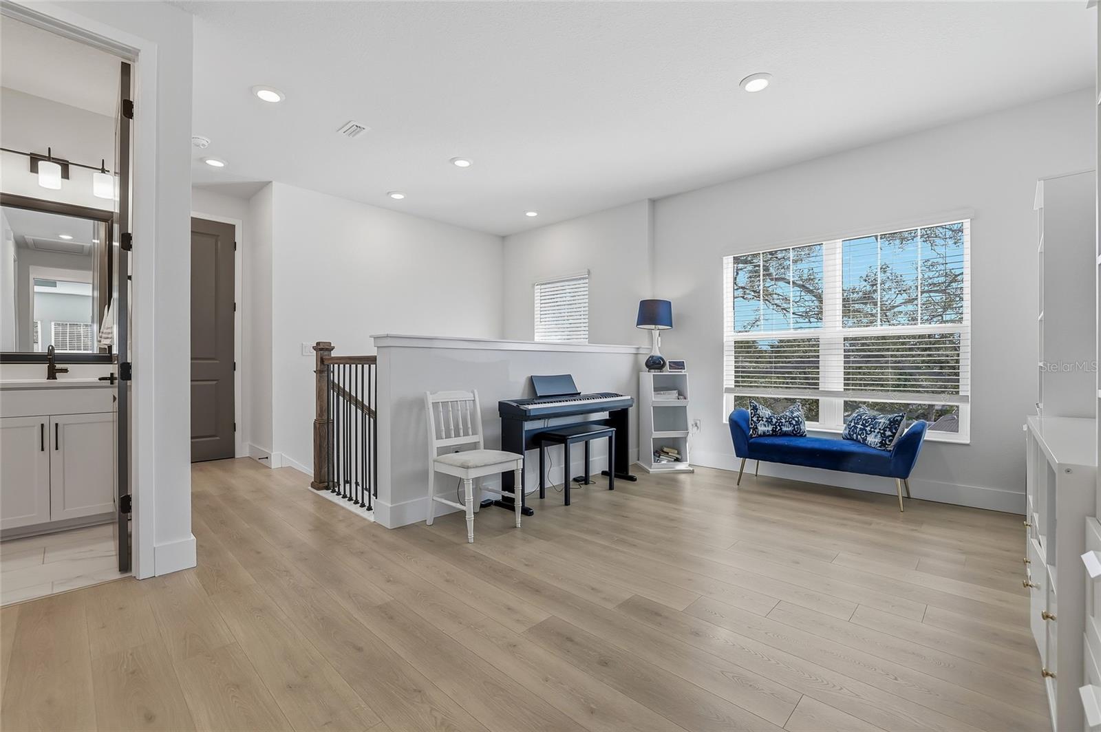 Image 35 of 52 For 441 42nd Avenue Ne