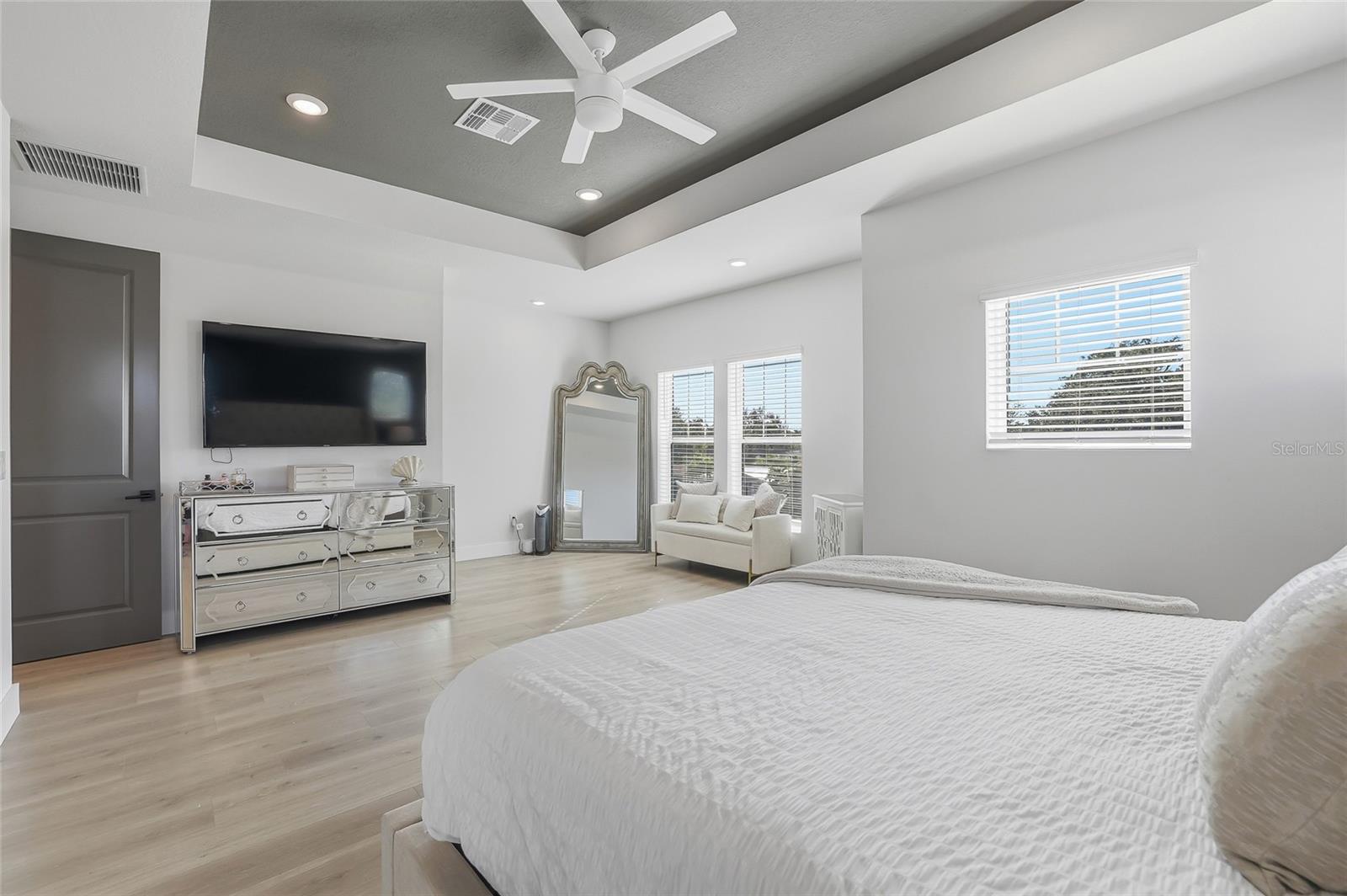 Image 38 of 52 For 441 42nd Avenue Ne