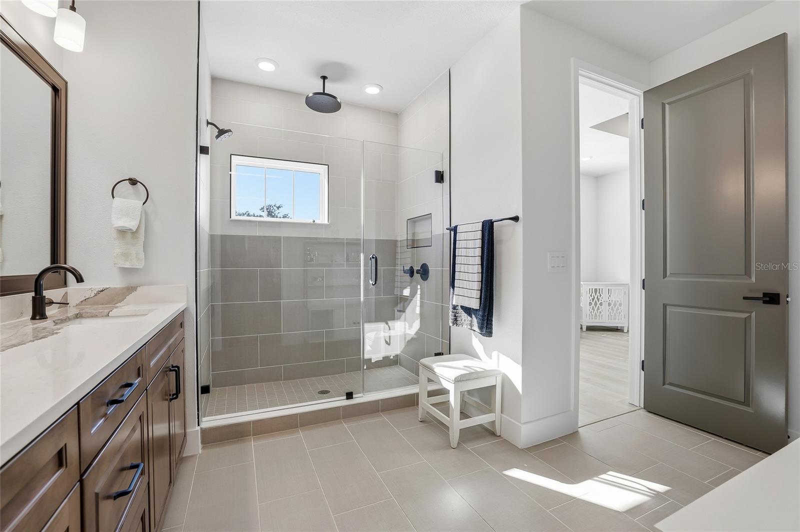 Image 42 of 52 For 441 42nd Avenue Ne