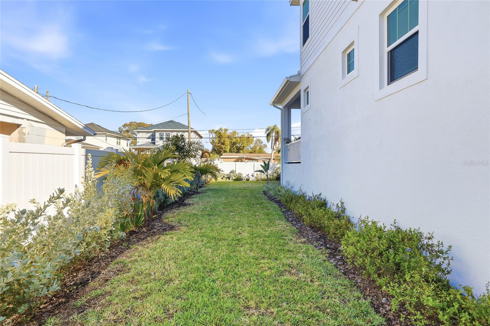 Image 49 of 52 For 441 42nd Avenue Ne