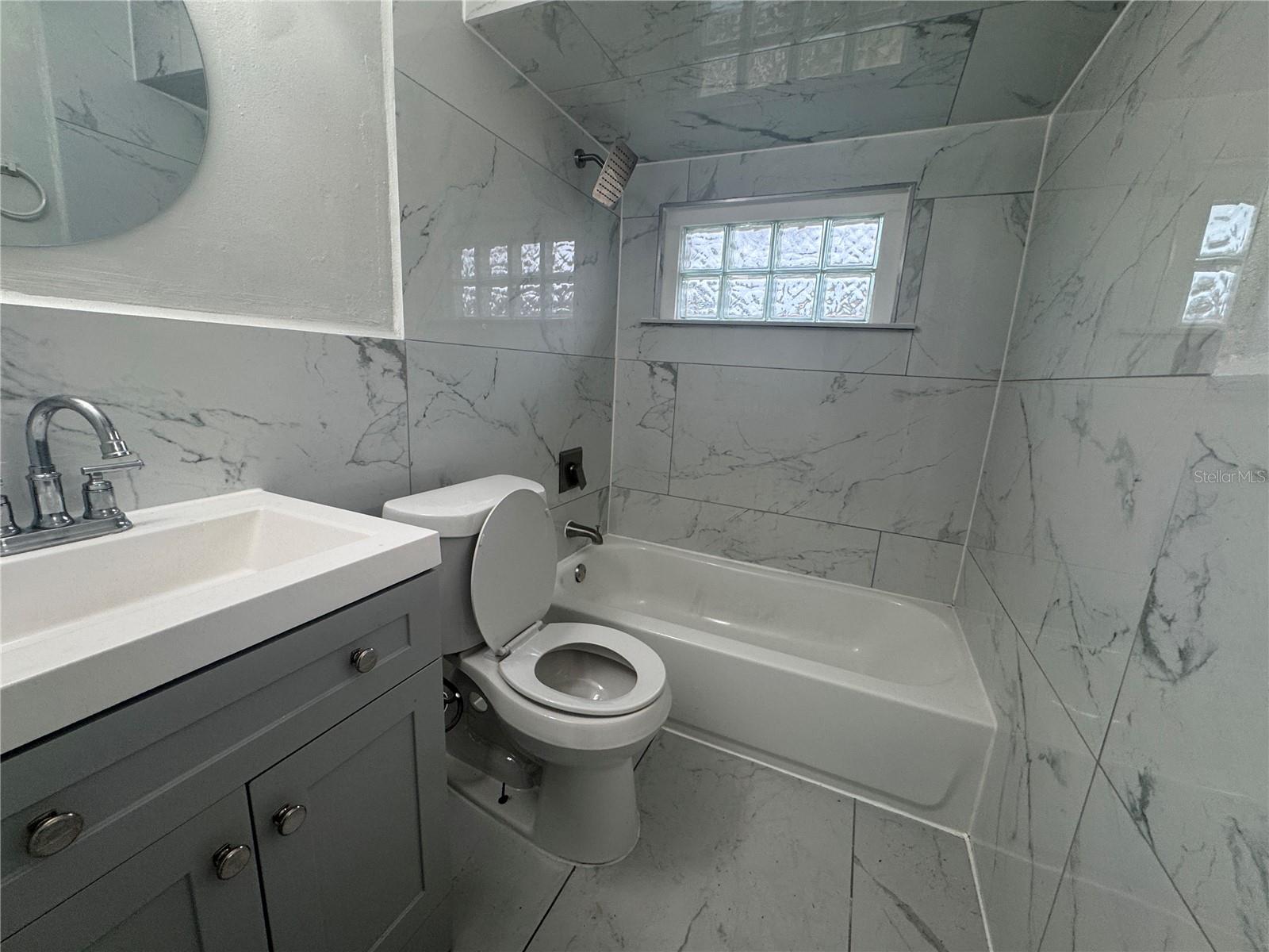 Image 4 of 16 For 5965 63rd Avenue N