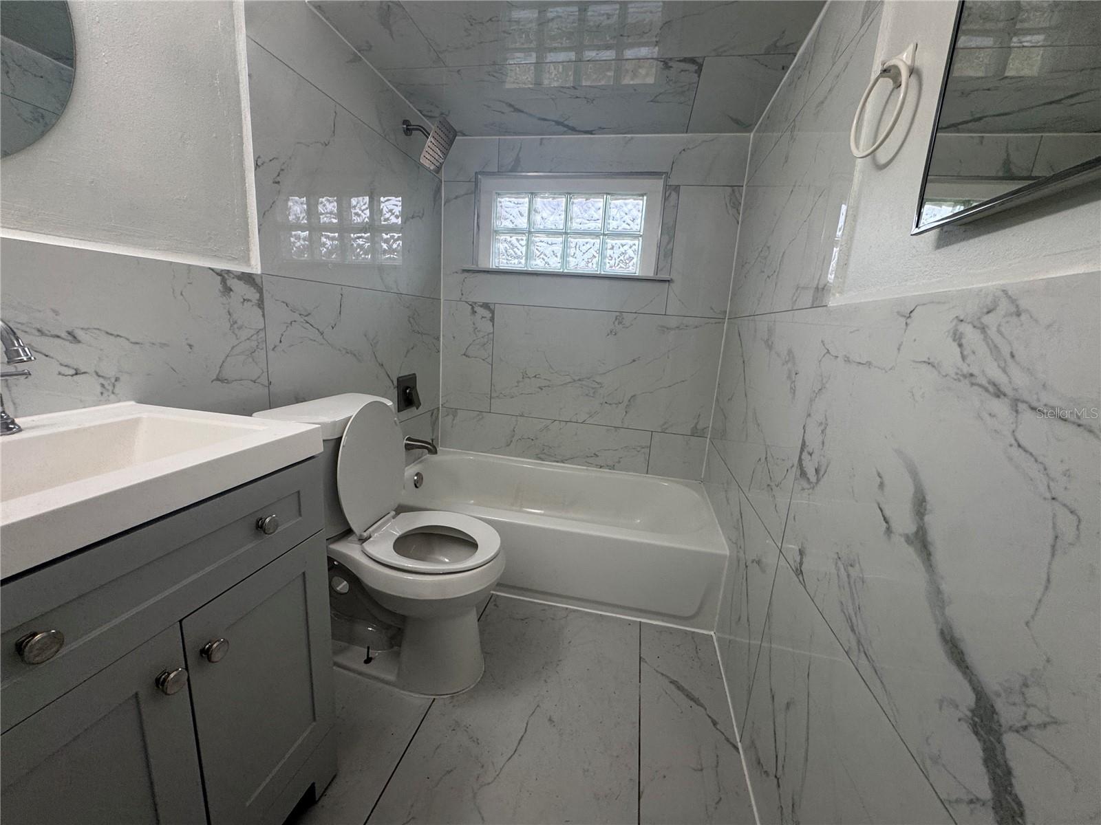 Image 5 of 16 For 5965 63rd Avenue N