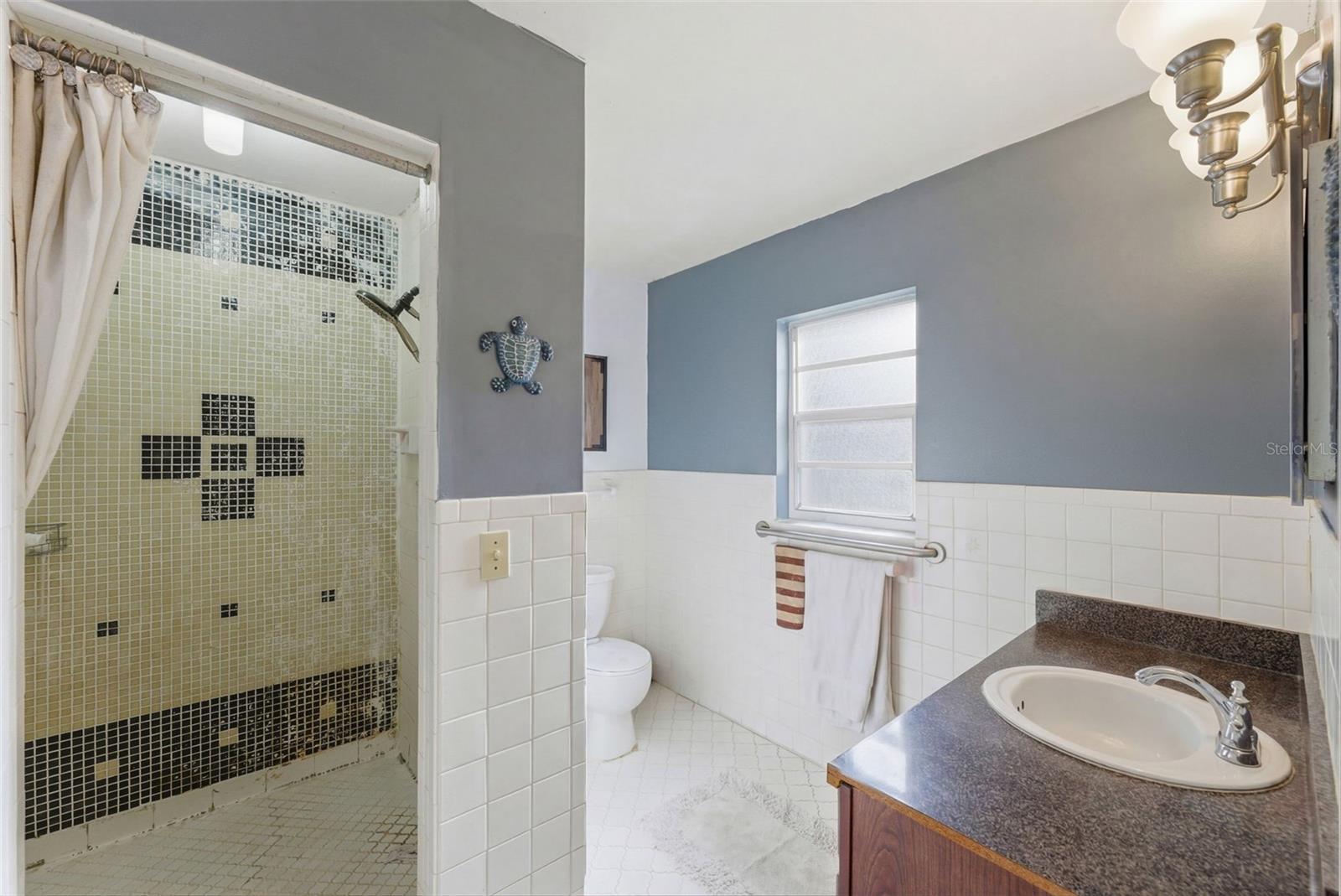 Image 14 of 67 For 6107 Arthur Road