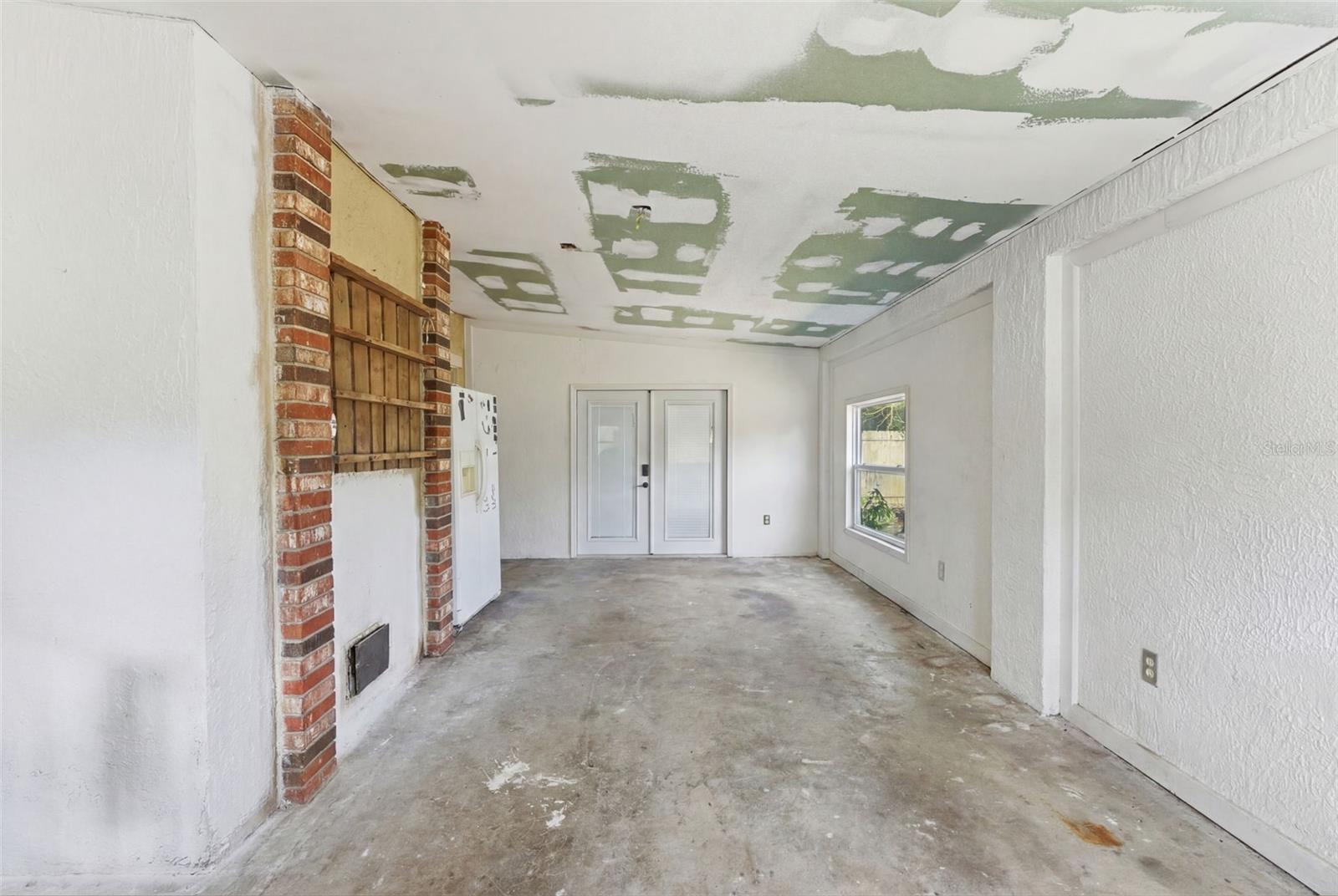 Image 42 of 67 For 6107 Arthur Road