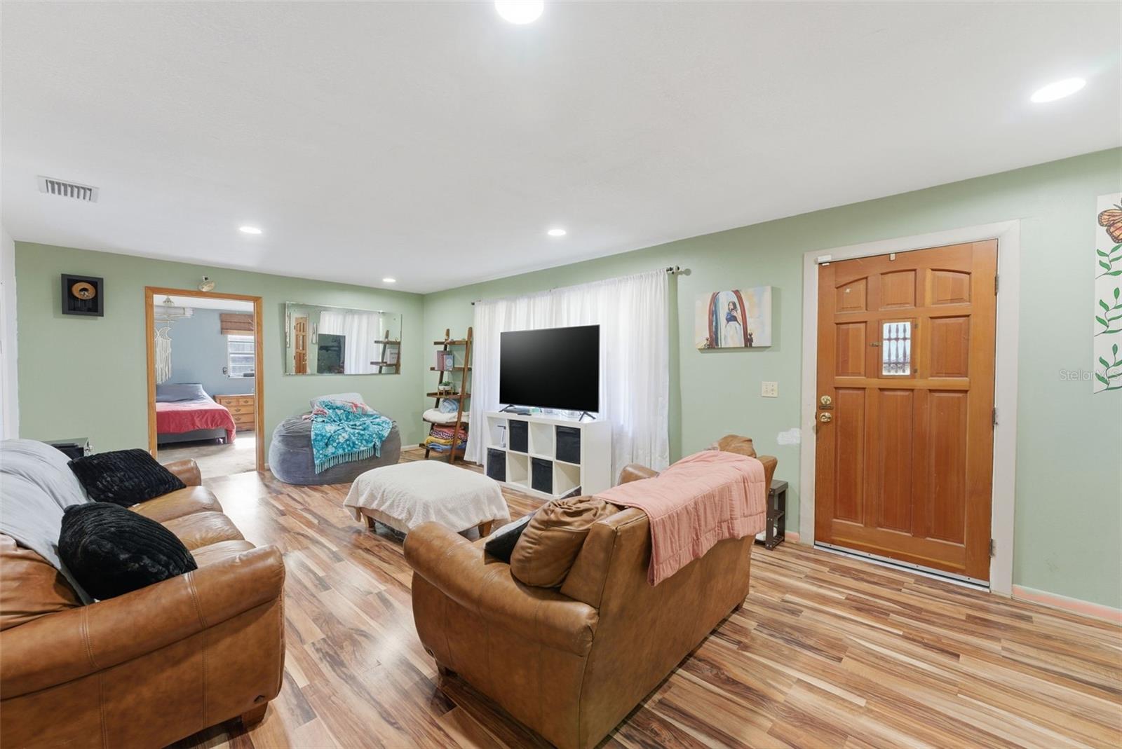 Image 8 of 67 For 6107 Arthur Road