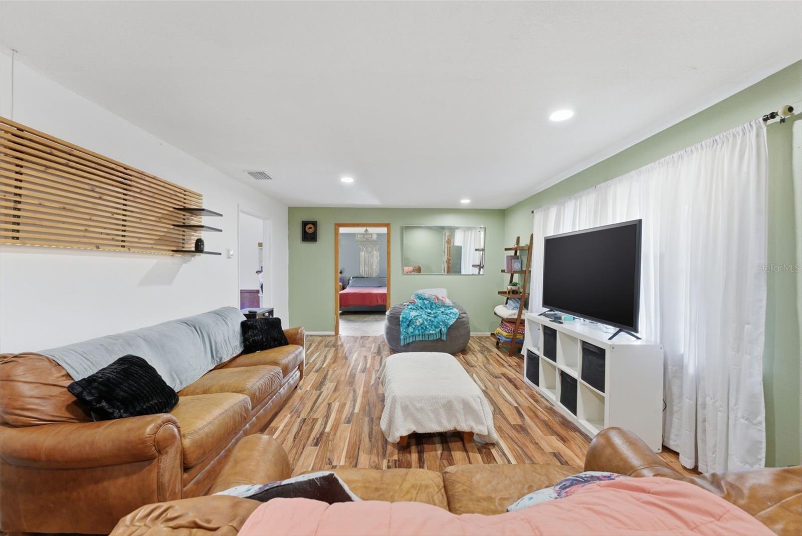 Image 9 of 67 For 6107 Arthur Road