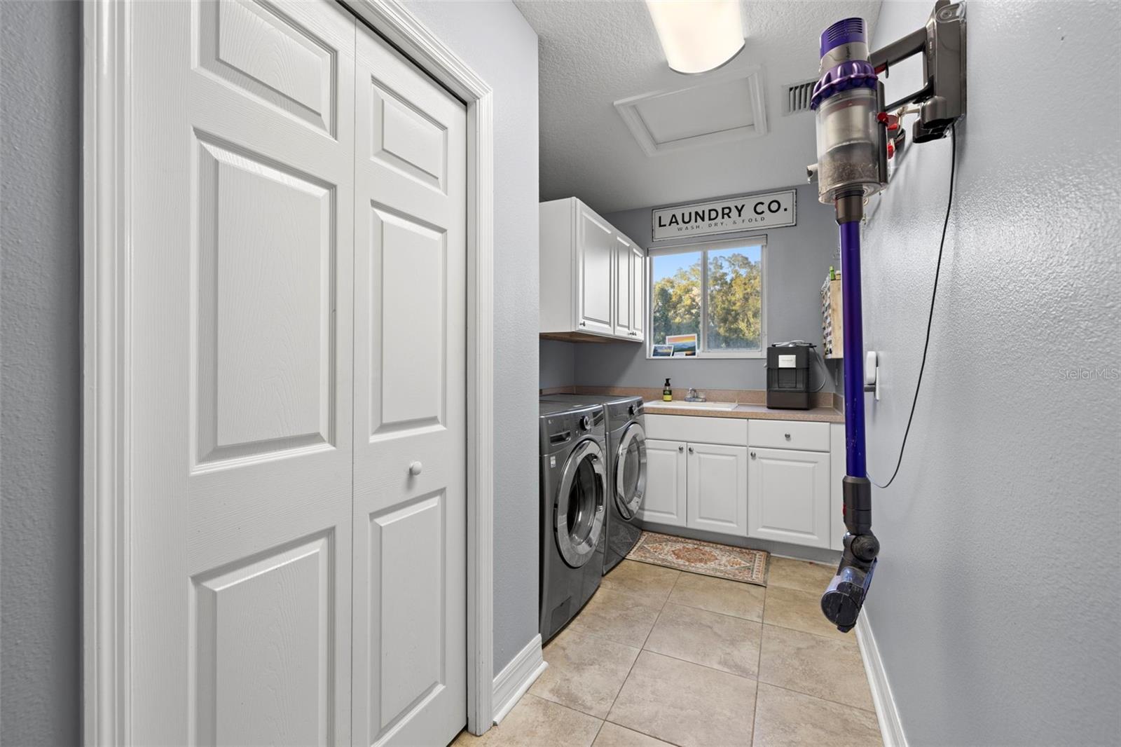 Image 42 of 74 For 2102 Chestnut Forest Drive