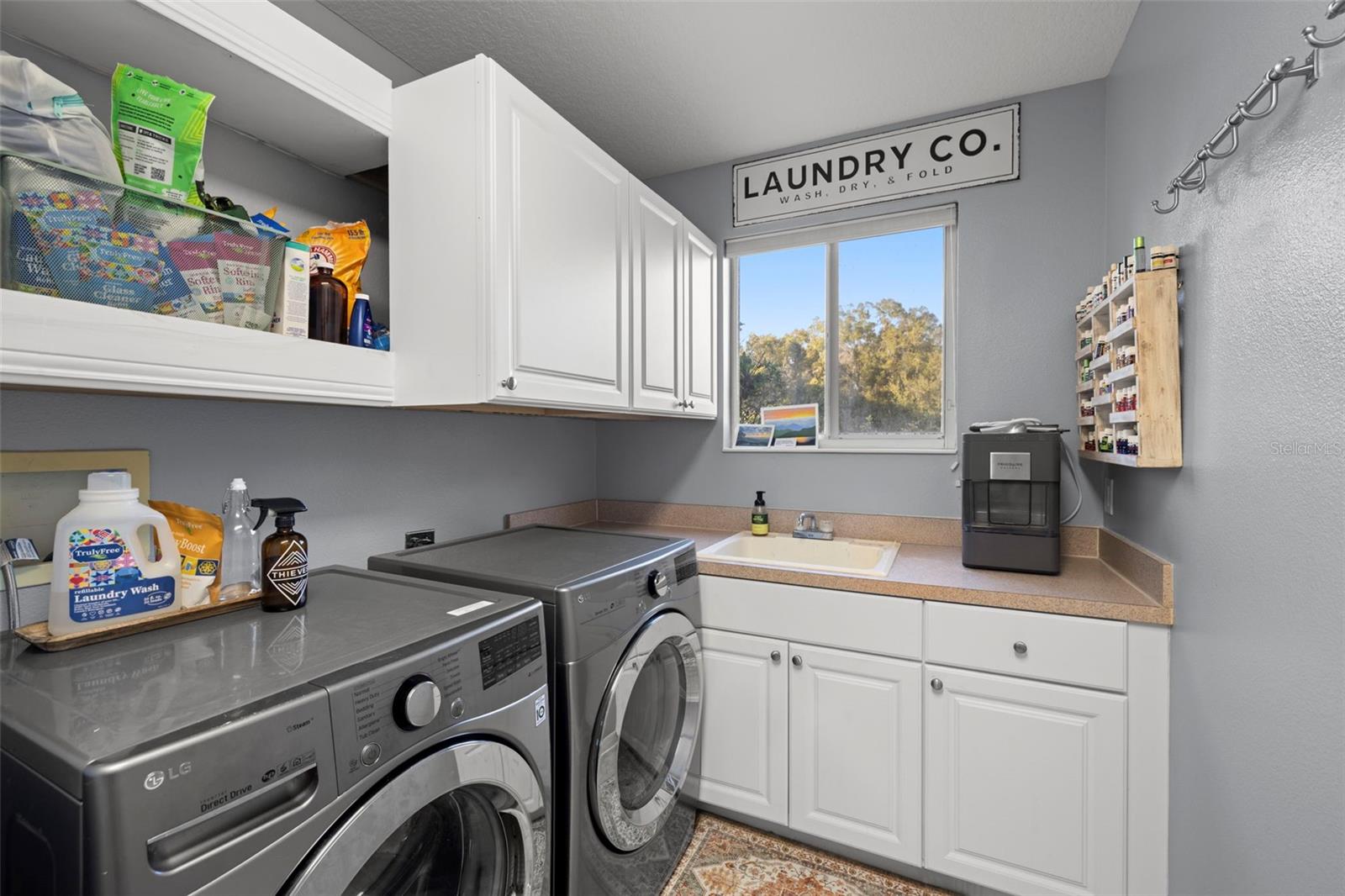 Image 43 of 74 For 2102 Chestnut Forest Drive