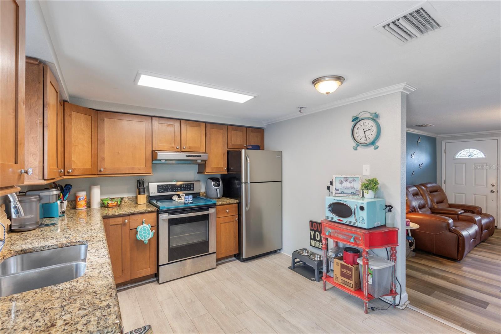 Image 10 of 29 For 4162 Alafia Boulevard