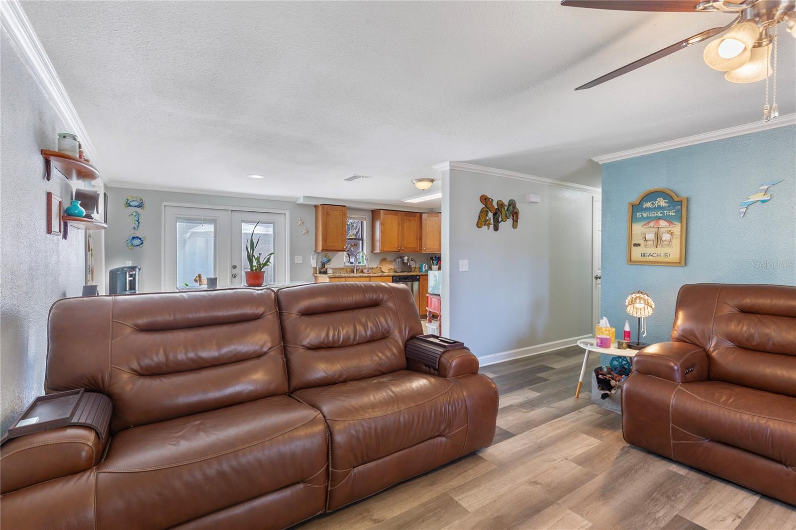 Image 4 of 29 For 4162 Alafia Boulevard