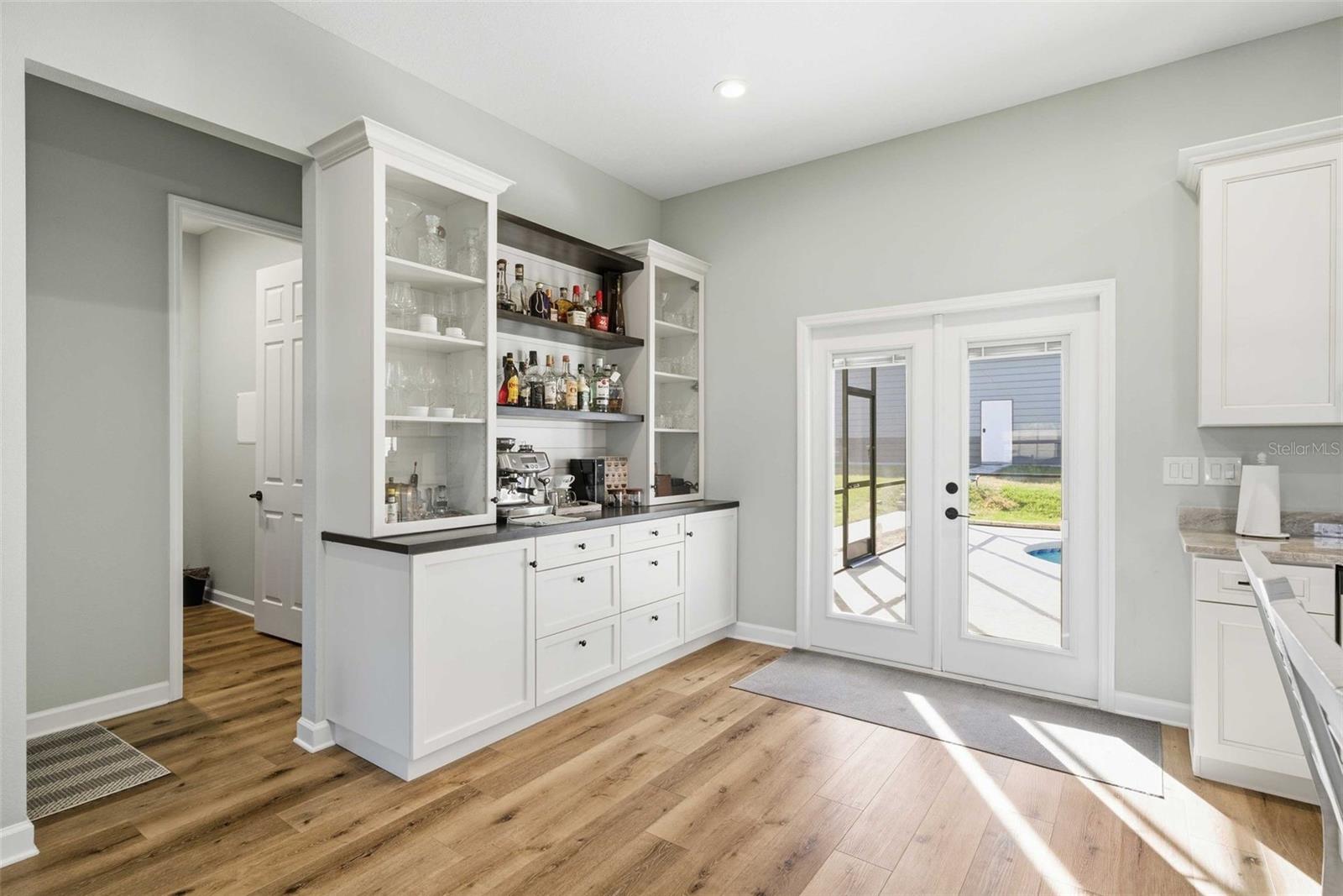 Image 11 of 56 For 8624 Cresco Lane