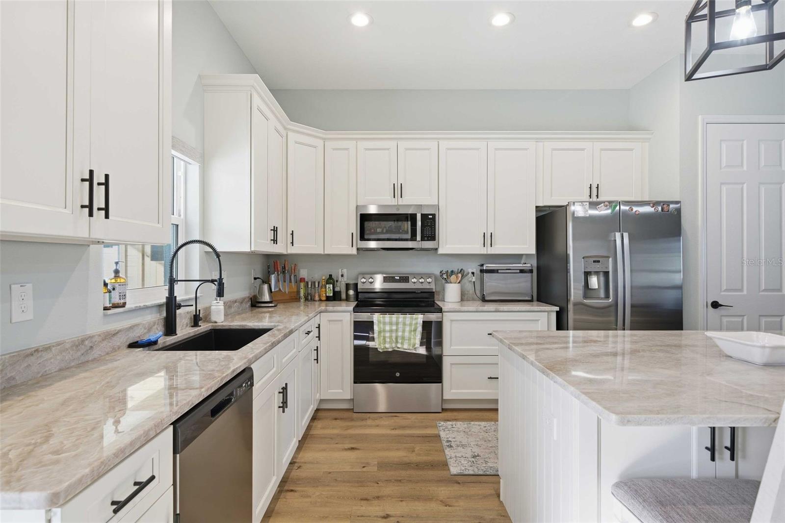 Image 14 of 56 For 8624 Cresco Lane