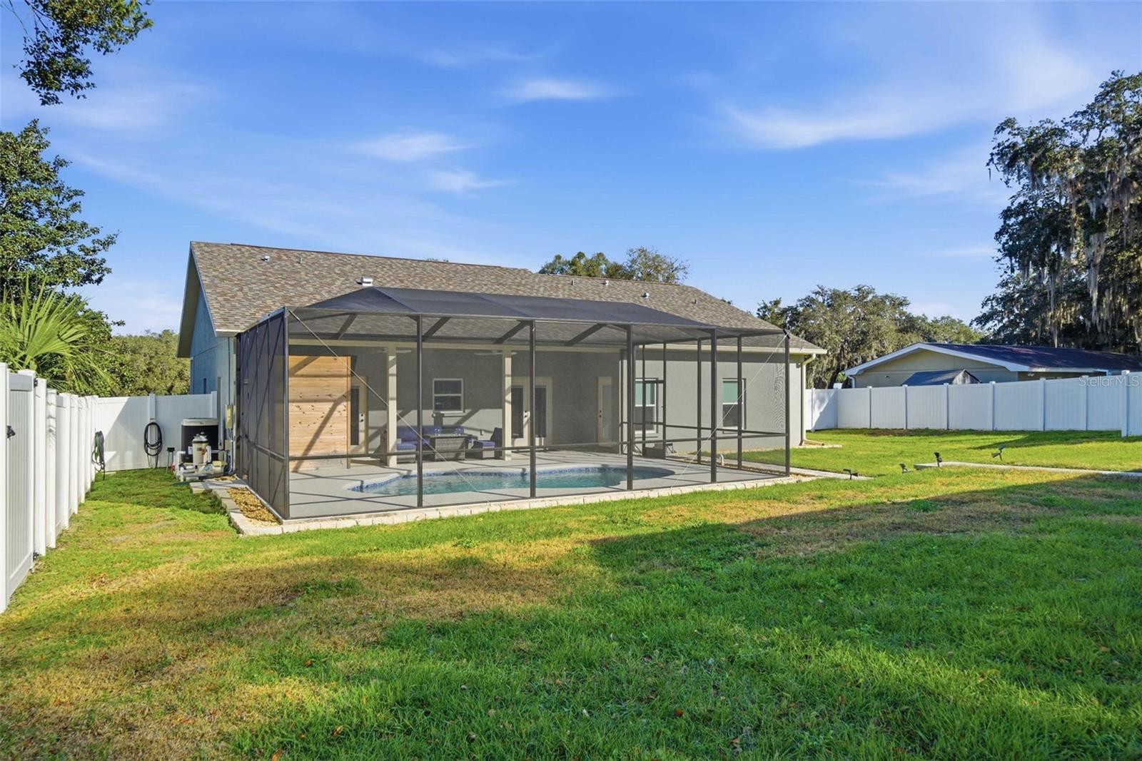 Image 28 of 56 For 8624 Cresco Lane