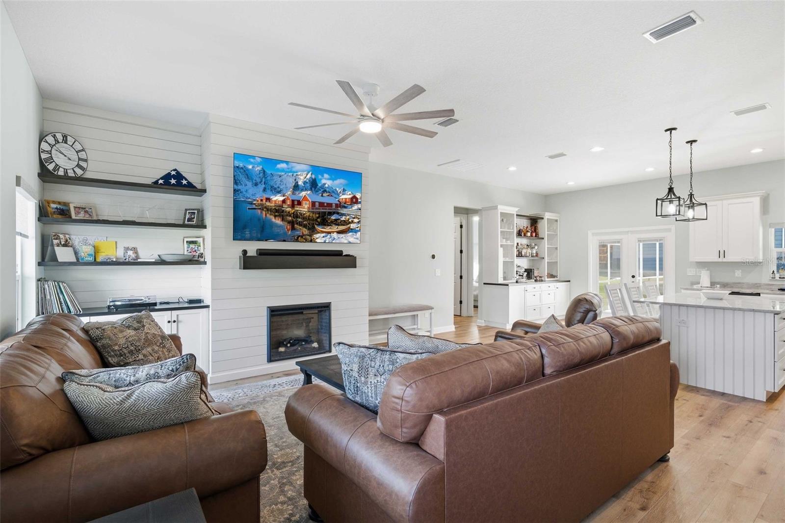 Image 8 of 56 For 8624 Cresco Lane