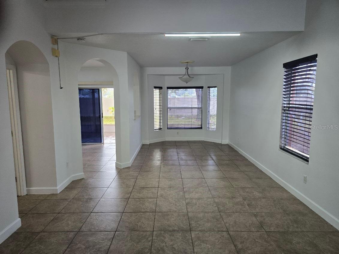 Image 11 of 13 For 18002 Birdwater Drive