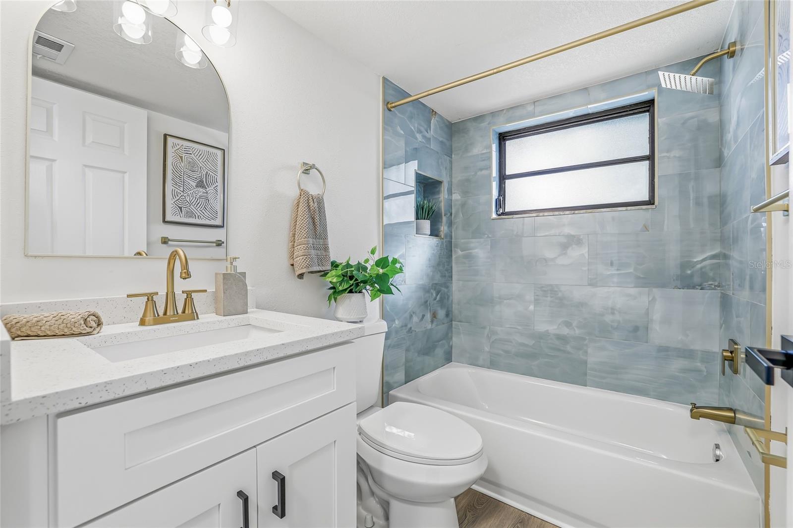 Image 24 of 36 For 3723 Coppertree Circle