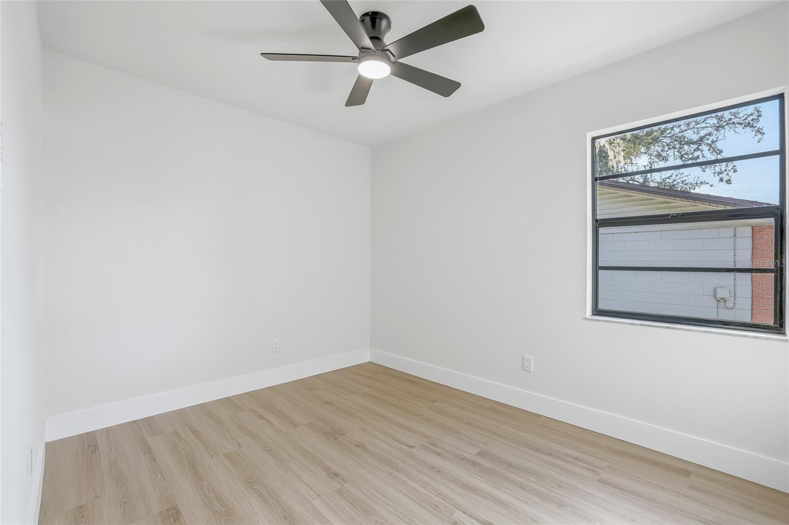 Image 25 of 36 For 3723 Coppertree Circle