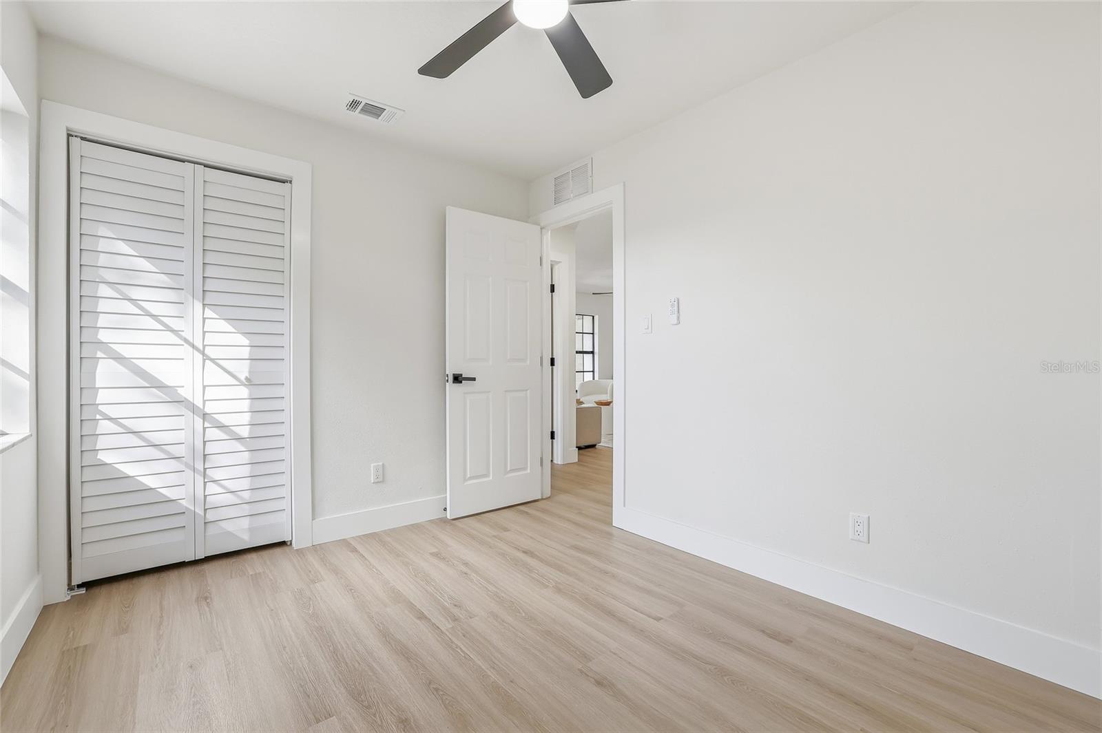 Image 26 of 36 For 3723 Coppertree Circle