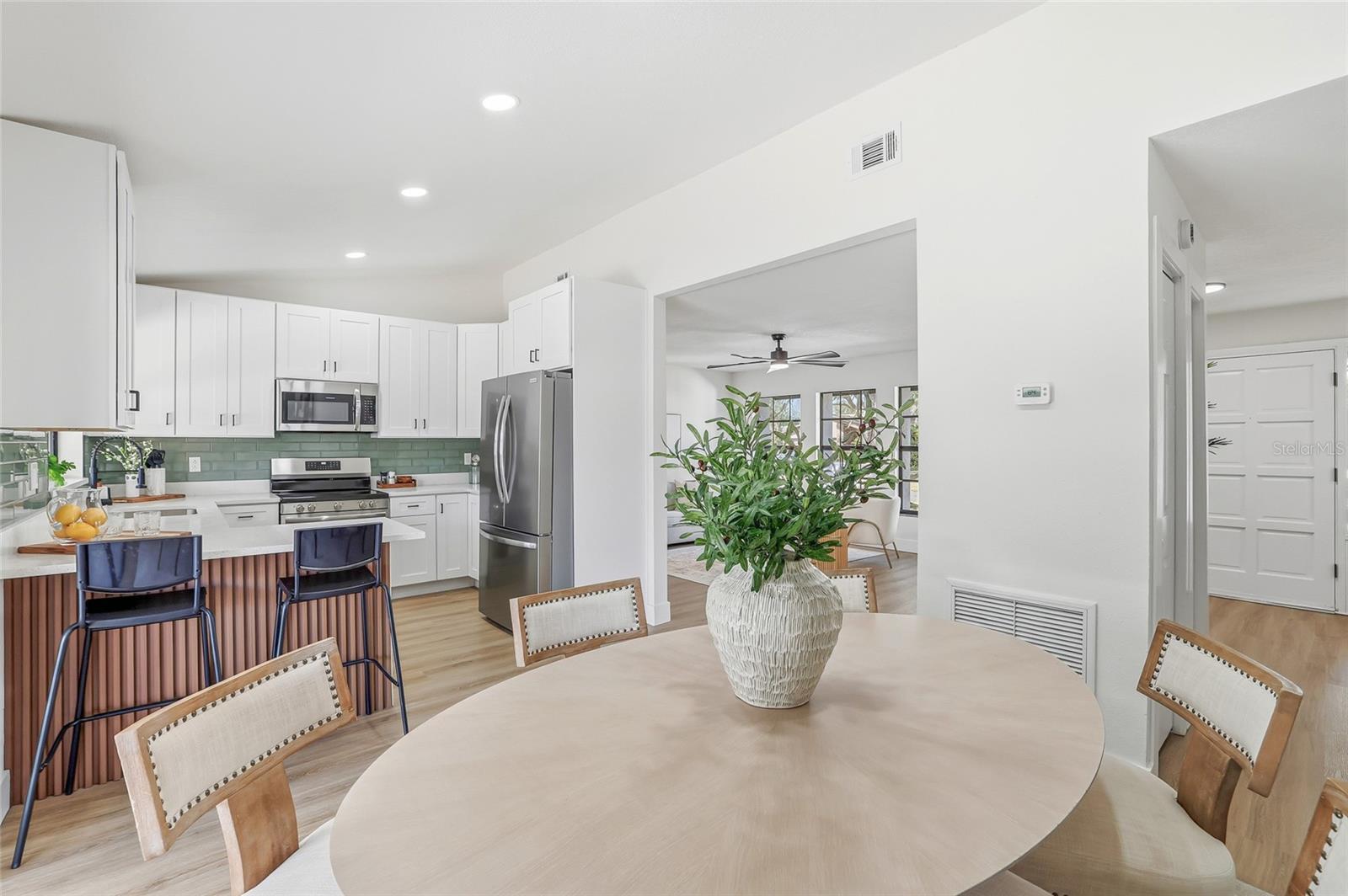 Image 9 of 36 For 3723 Coppertree Circle