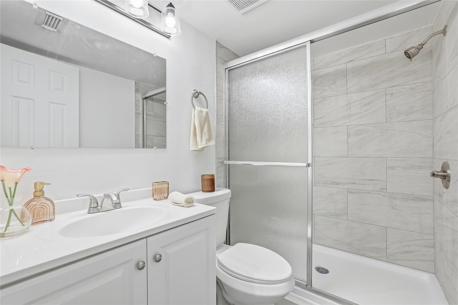 Image 22 of 34 For 1003 Greenleaf Way