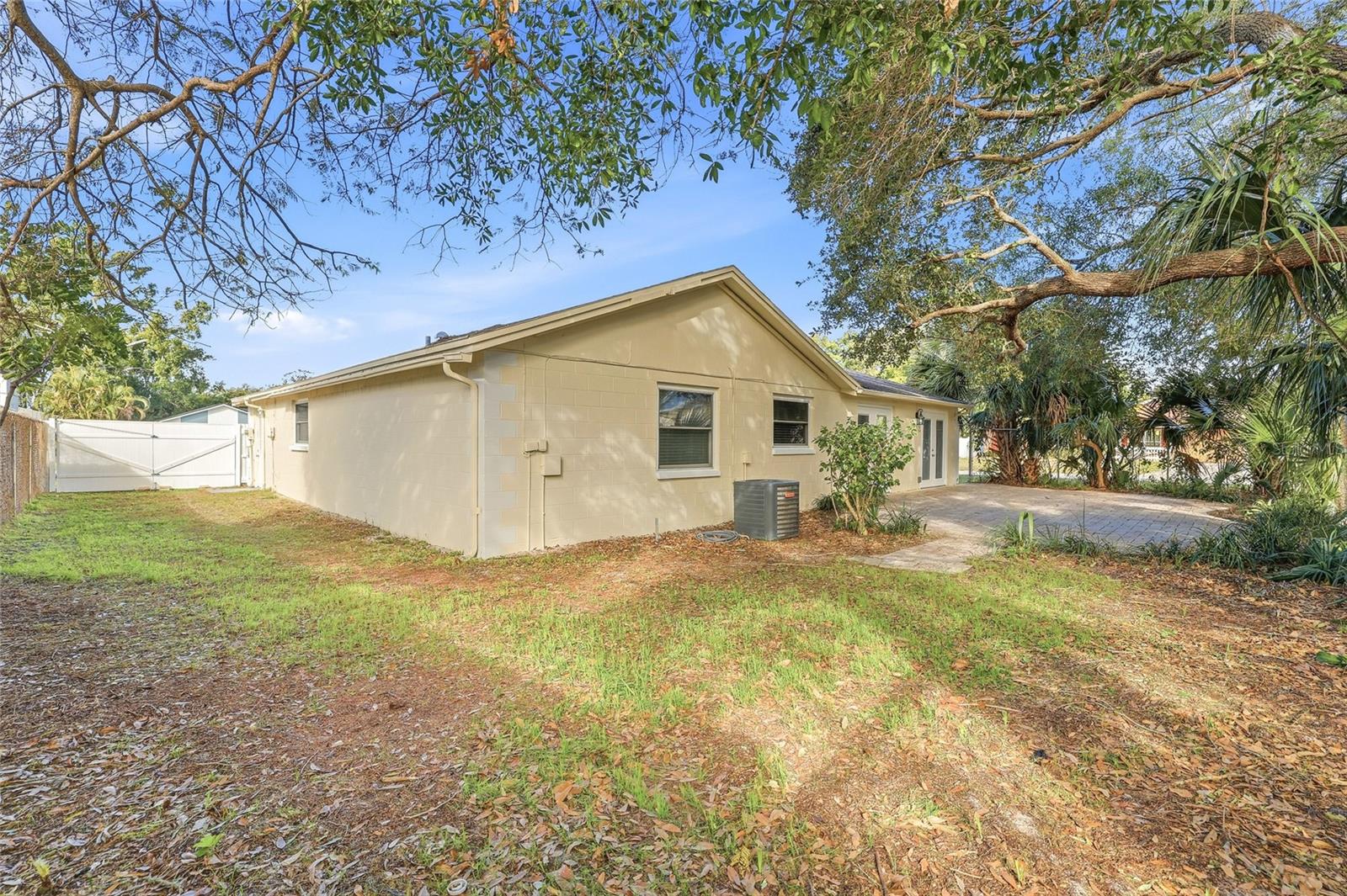 Image 28 of 34 For 1003 Greenleaf Way