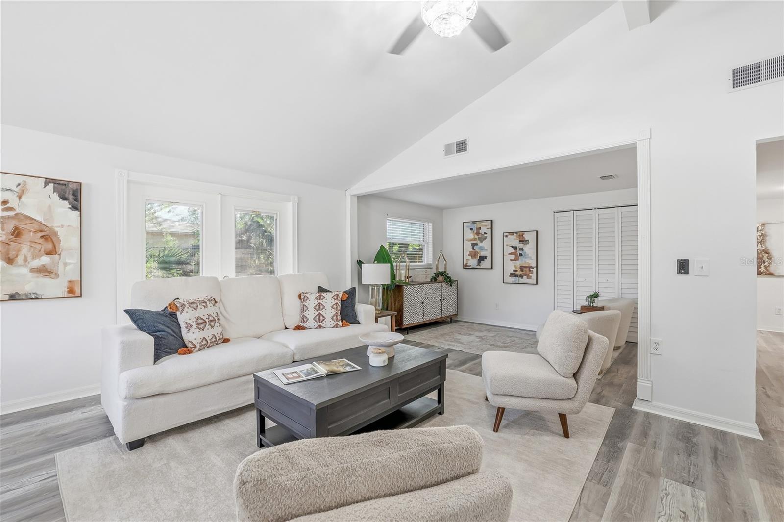 Image 3 of 34 For 1003 Greenleaf Way