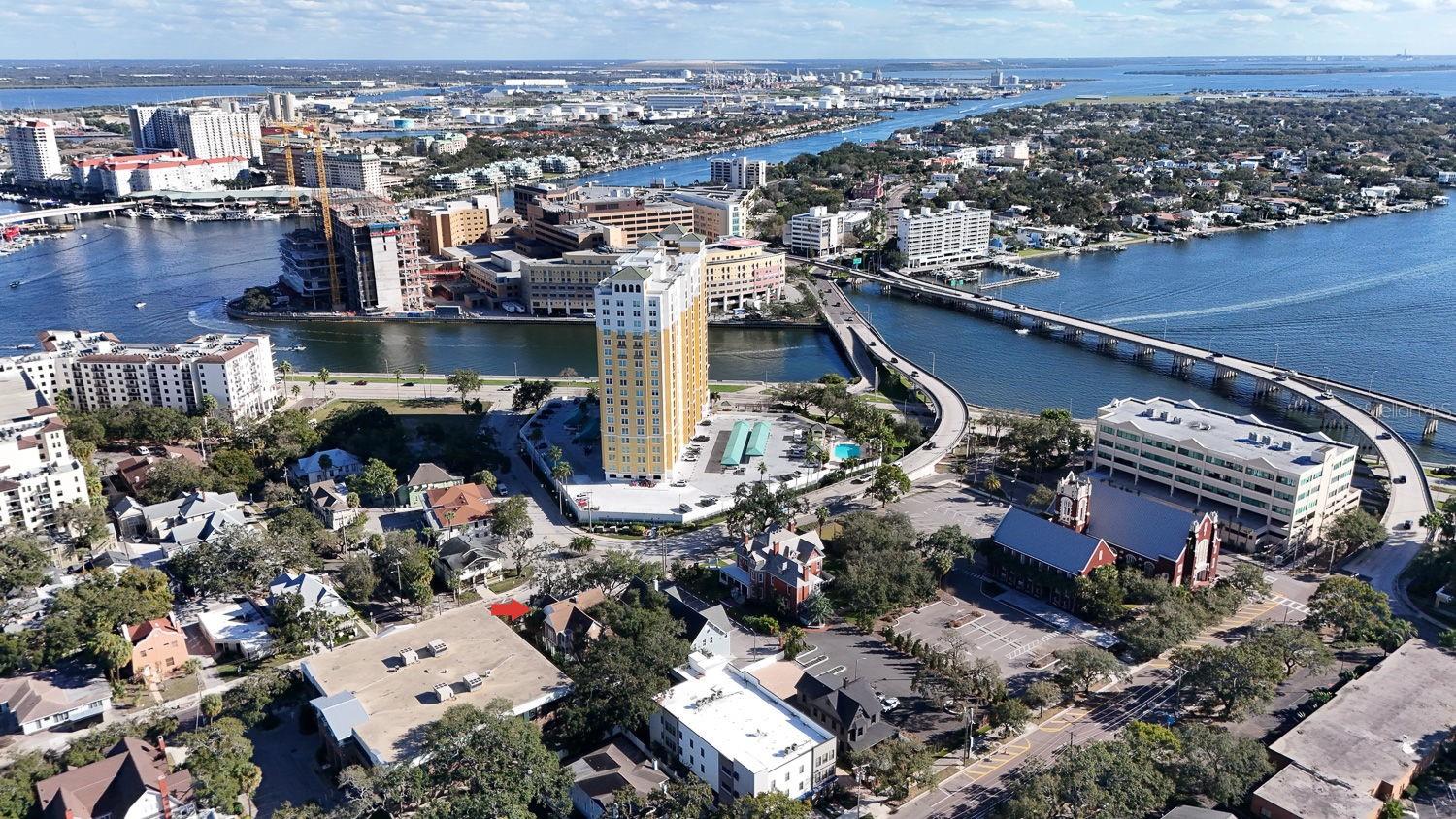 Image 31 of 35 For 333 Plant Avenue