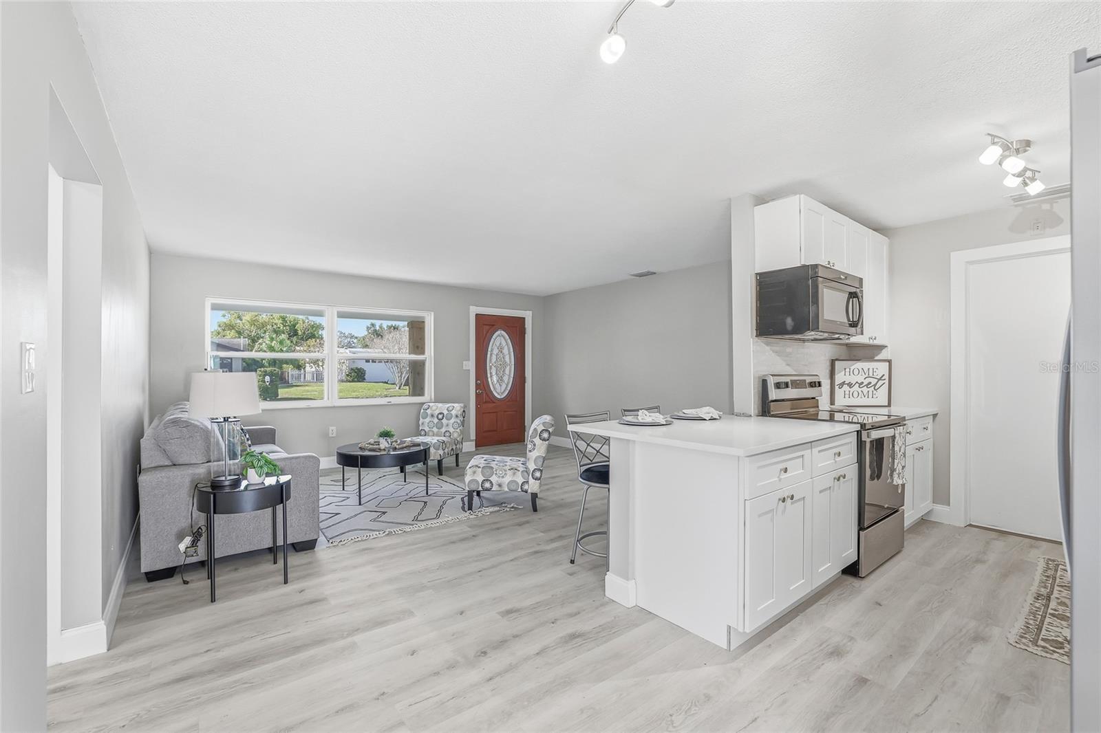 Image 10 of 33 For 10799 99th Place