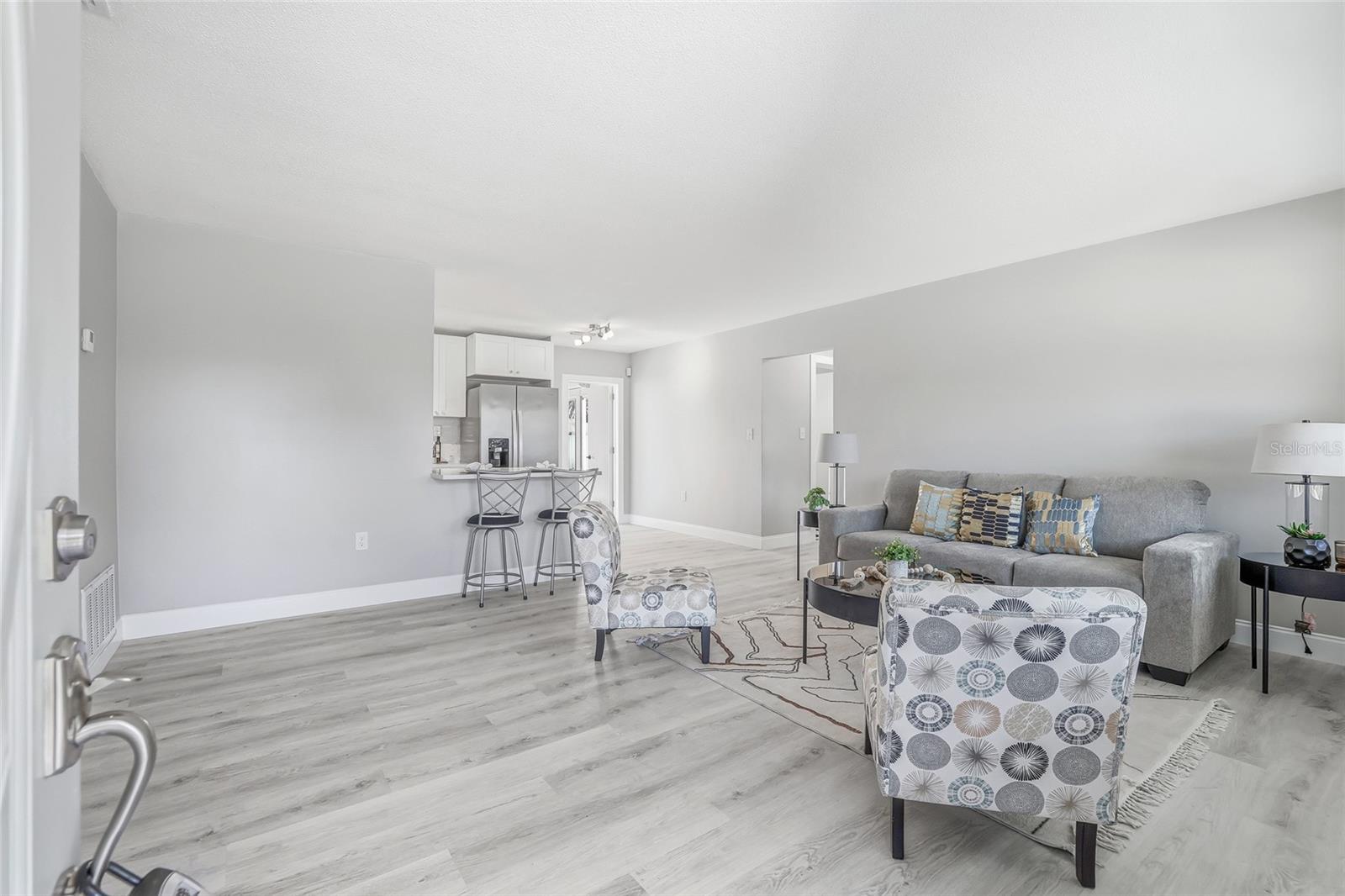 Image 2 of 33 For 10799 99th Place