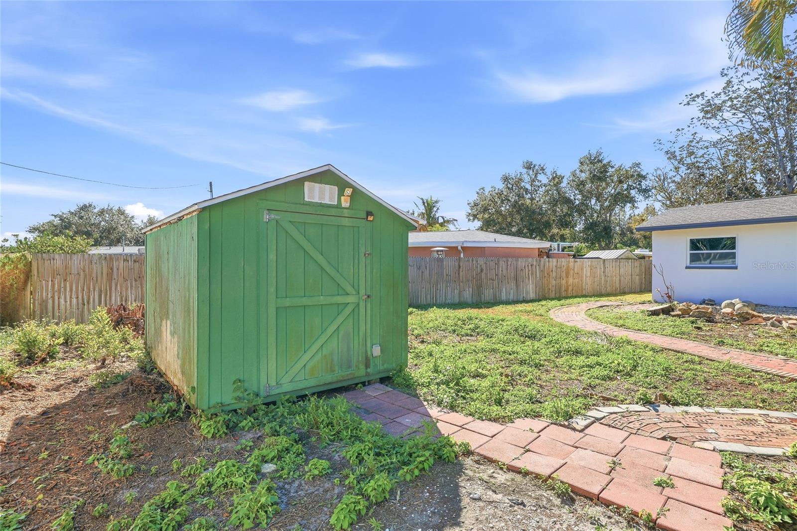 Image 27 of 33 For 10799 99th Place