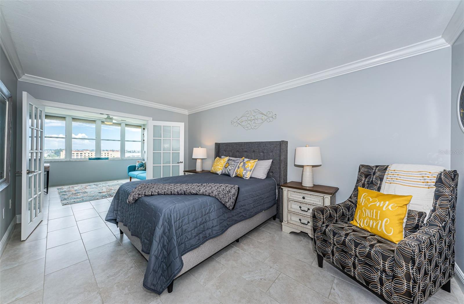 Image 20 of 52 For 4775 Cove Circle 904