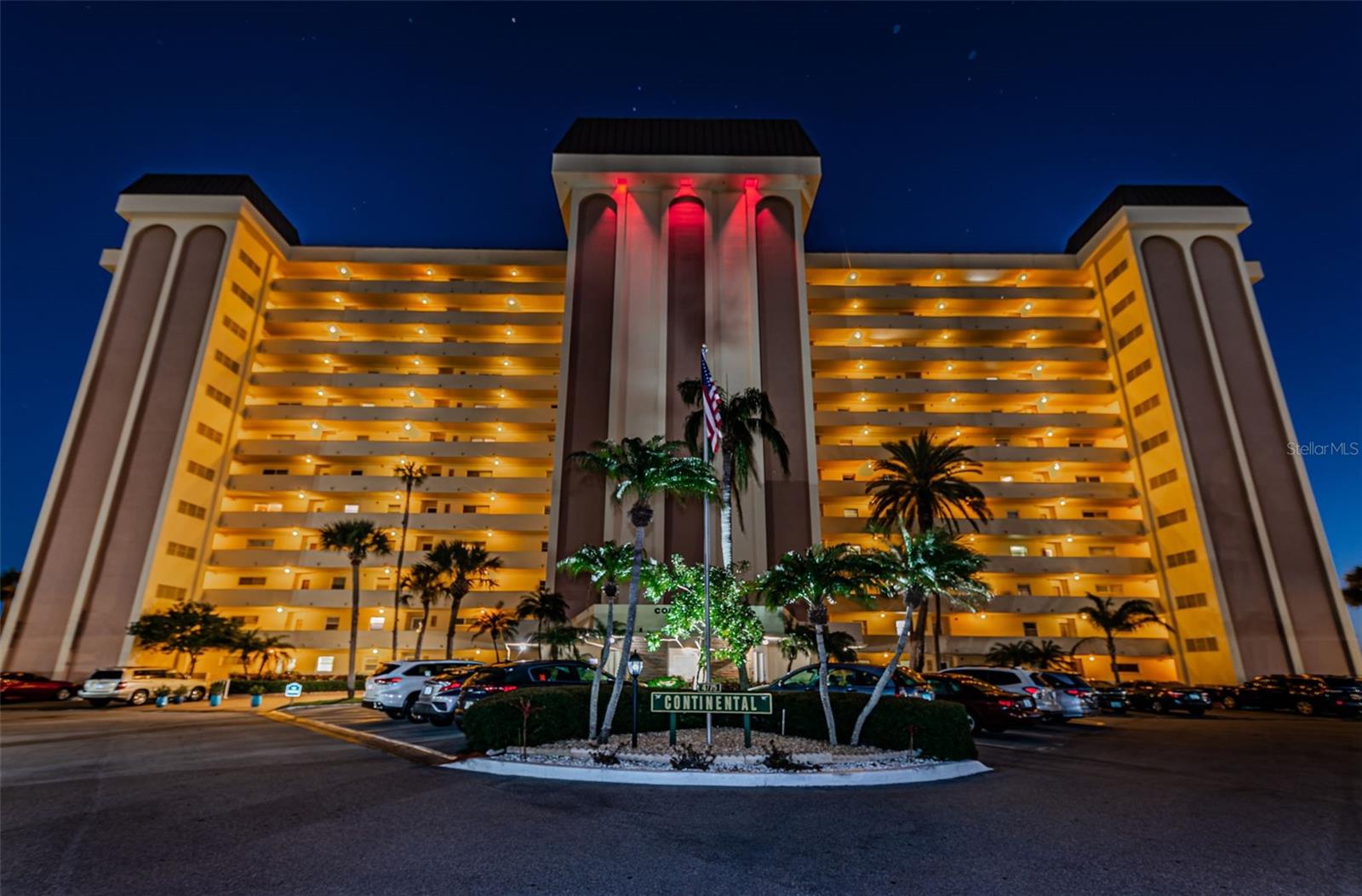 Image 33 of 52 For 4775 Cove Circle 904