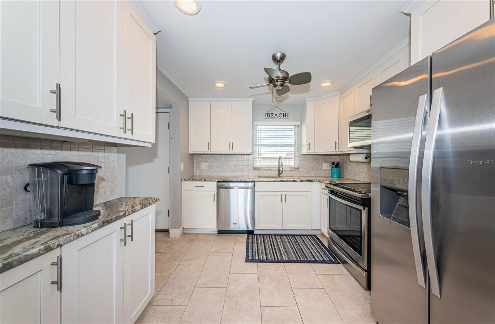 Image 7 of 52 For 4775 Cove Circle 904