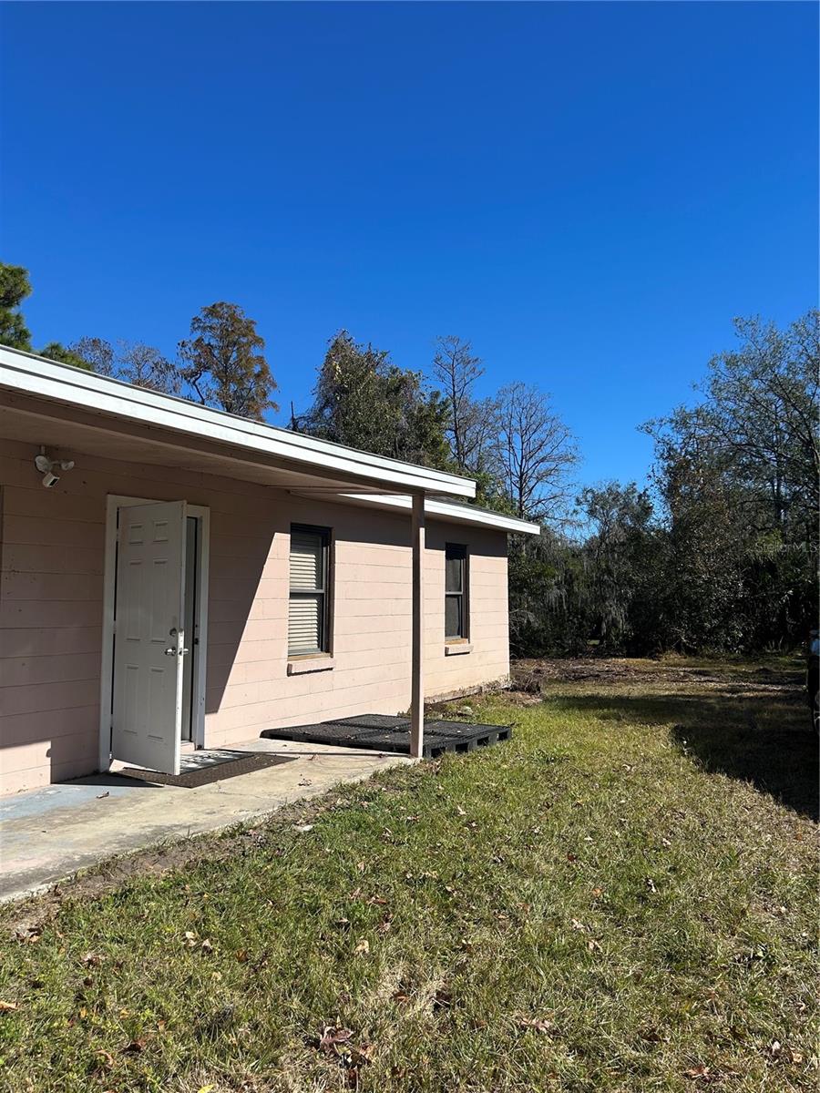 Image 6 of 9 For 5927 Lynn Road