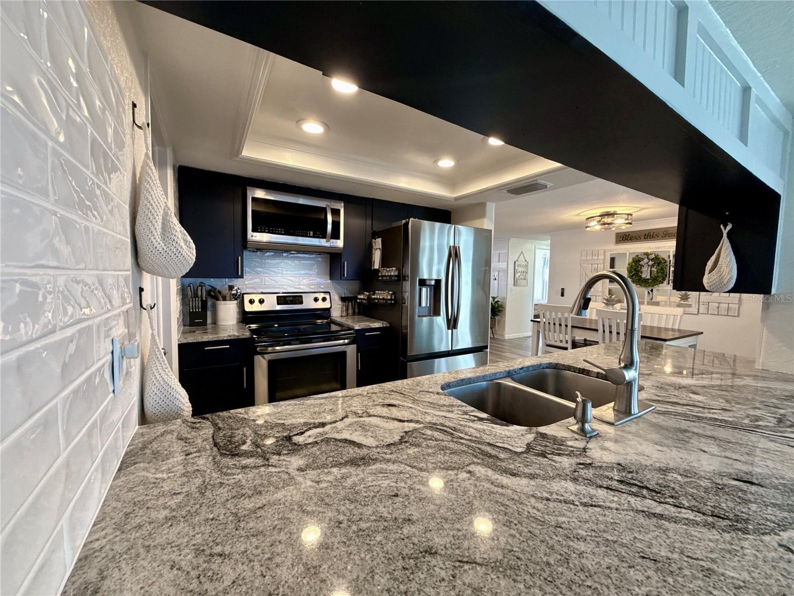 Image 13 of 28 For 5129 Idlewild Street