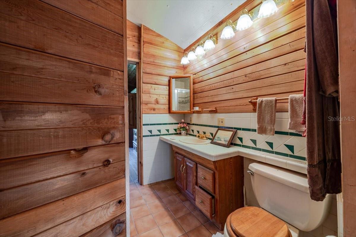 Image 13 of 37 For 9510 Oak Court