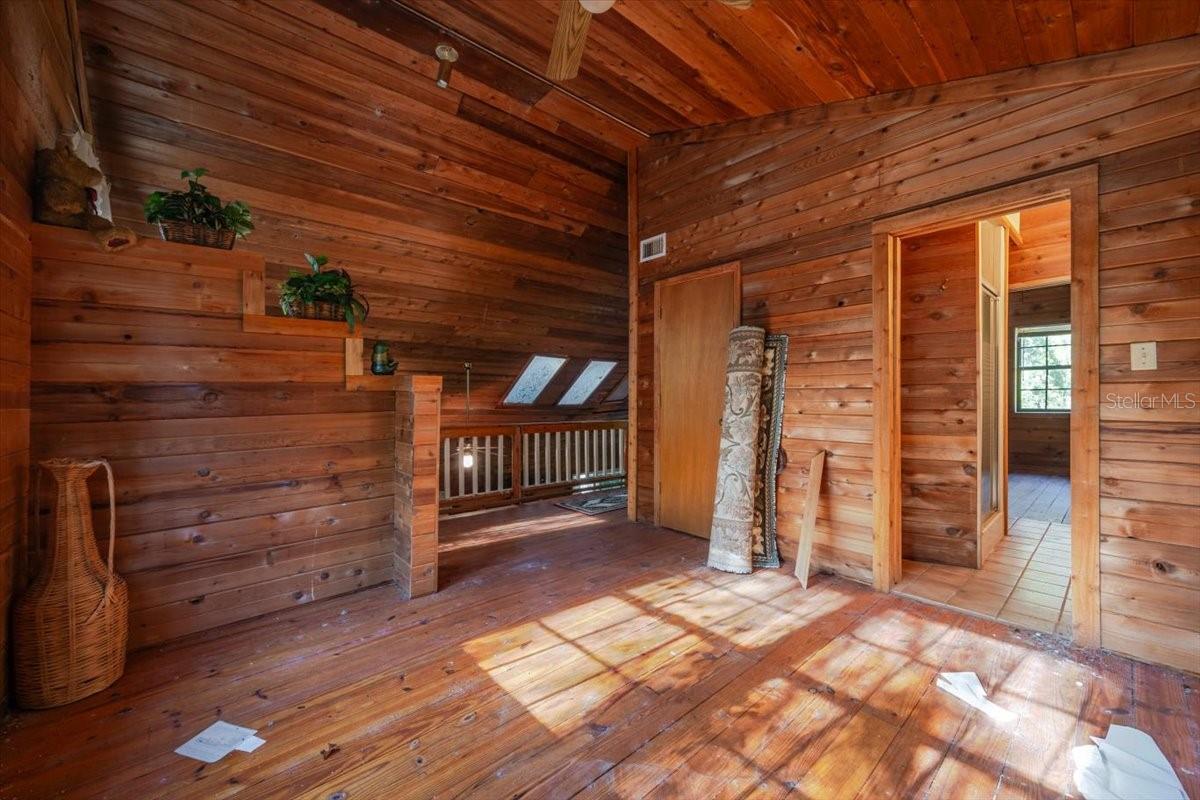 Image 14 of 37 For 9510 Oak Court