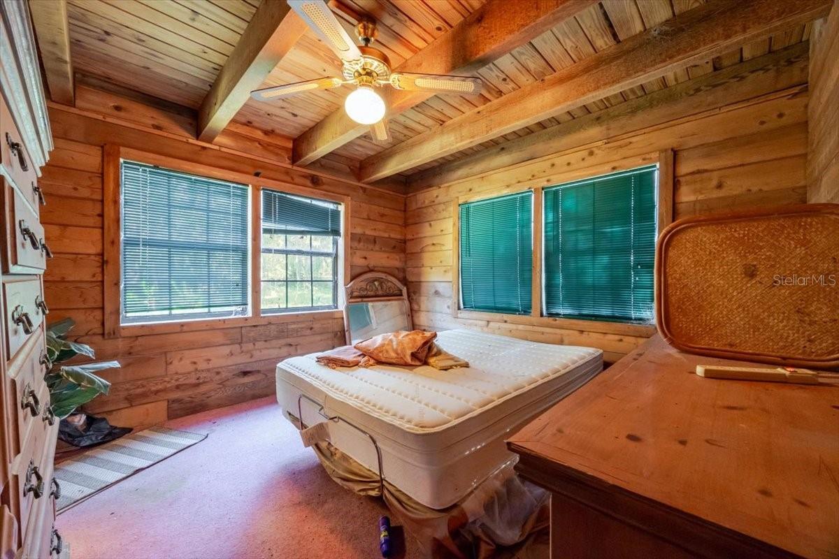 Image 16 of 37 For 9510 Oak Court