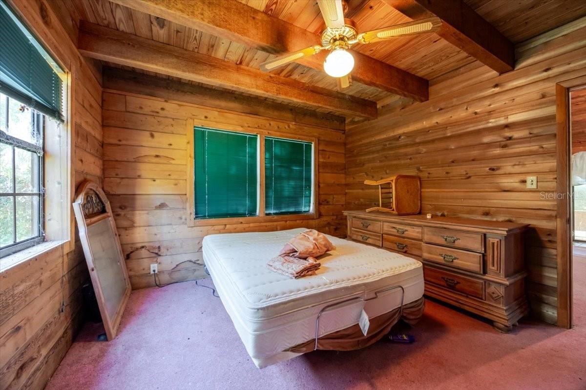 Image 17 of 37 For 9510 Oak Court