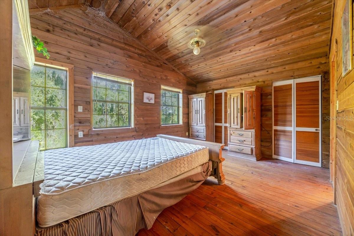 Image 22 of 37 For 9510 Oak Court