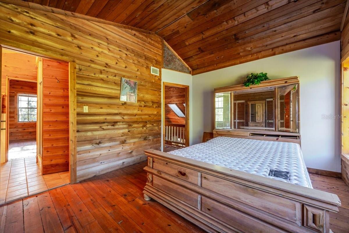 Image 24 of 37 For 9510 Oak Court