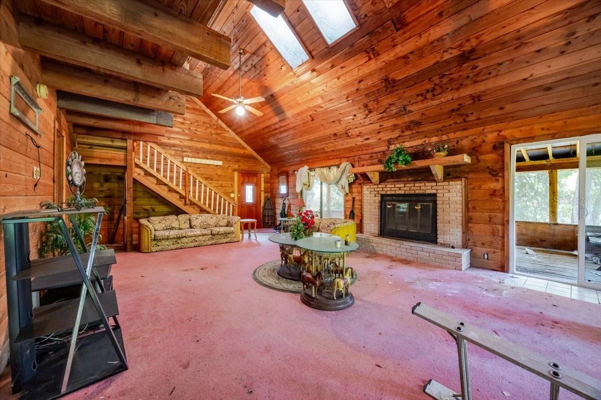 Image 4 of 37 For 9510 Oak Court