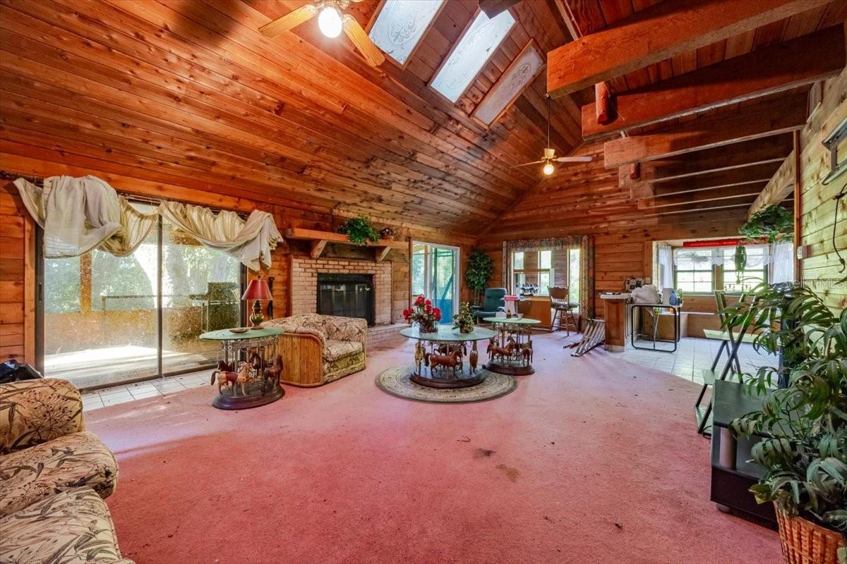 Image 6 of 37 For 9510 Oak Court