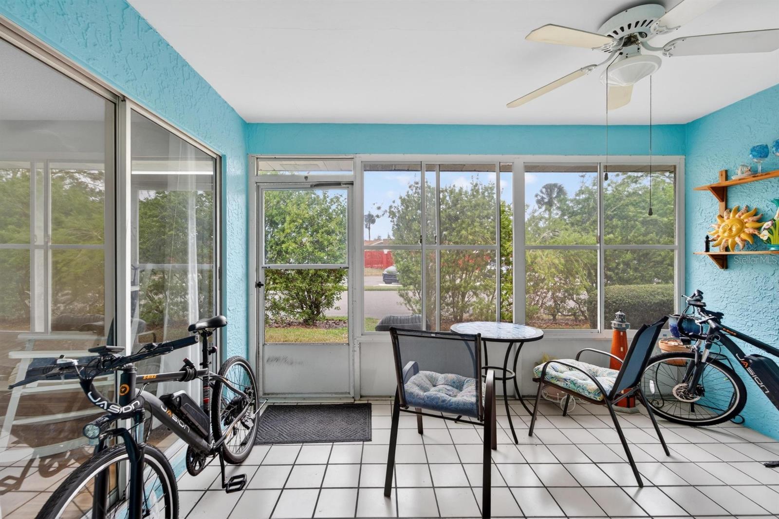 Image 14 of 20 For 413 Lake Point Court 4-b