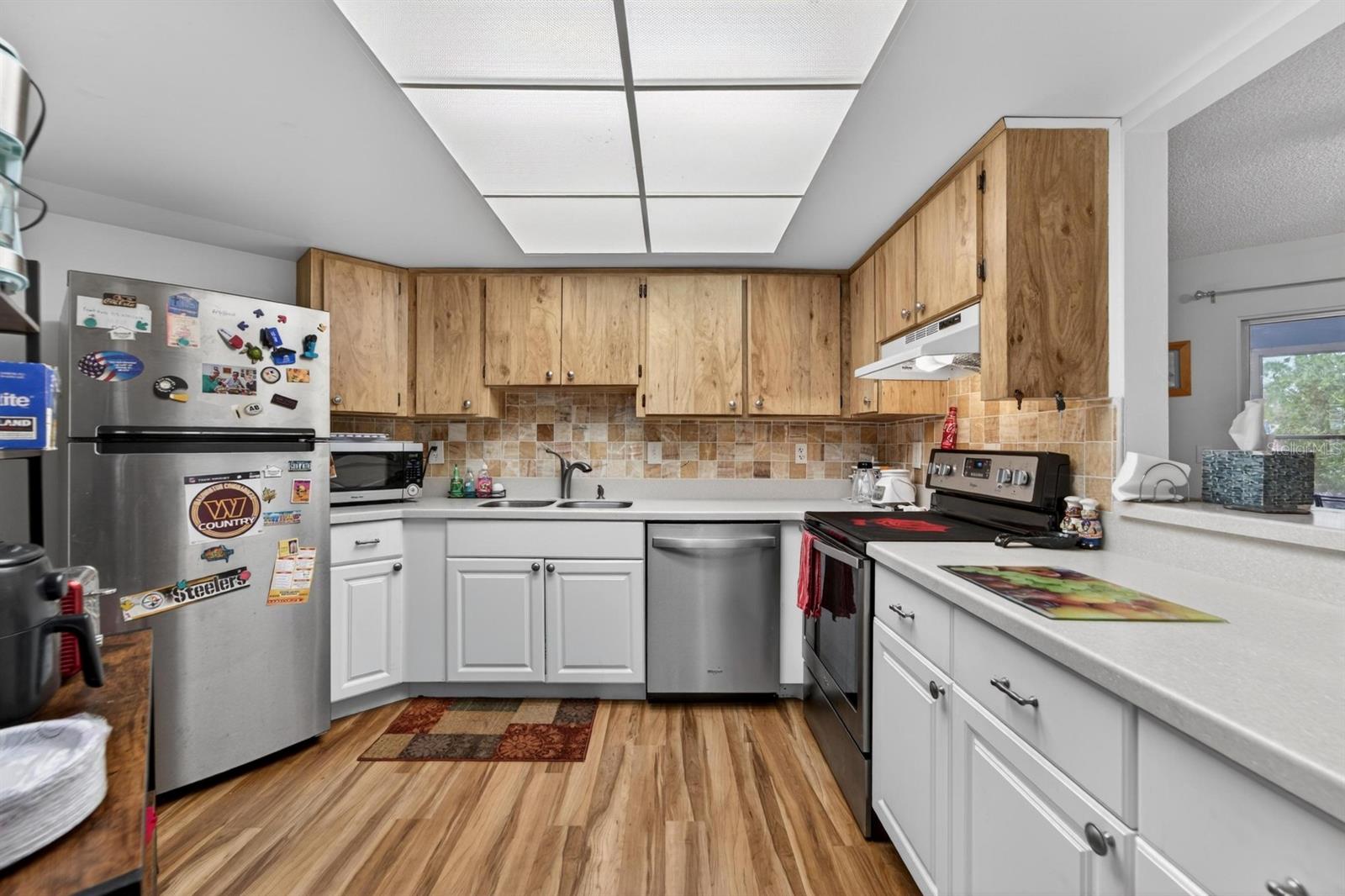 Image 5 of 20 For 413 Lake Point Court 4-b