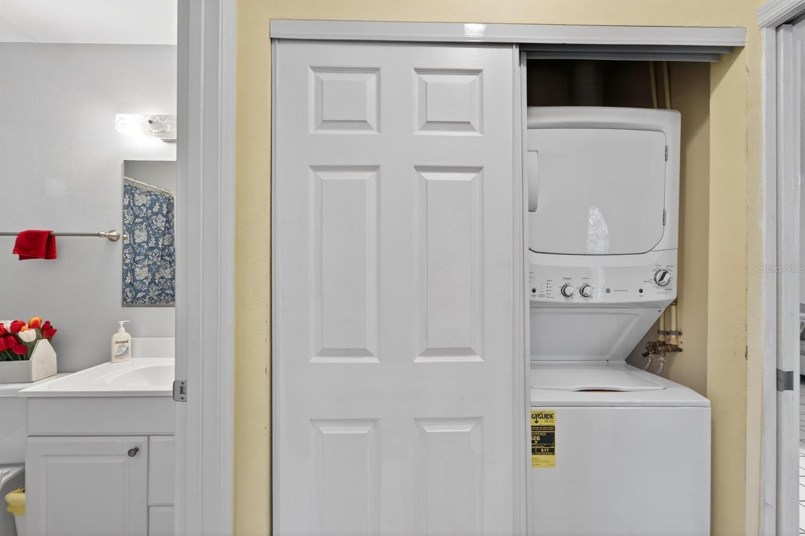 Image 7 of 20 For 413 Lake Point Court 4-b